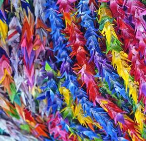 paper cranes, Hiroshima, Japan, courtesy of Wikimedia Commons
